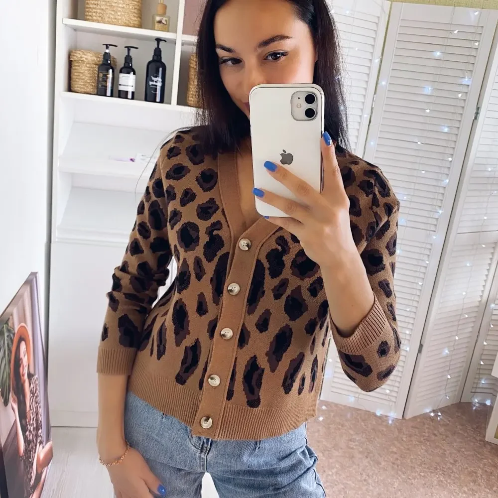 

Autumn Women's Leopard Knit Cardigan Short Loose Slimming Long-Sleeved Sweater Coat Fashion Women Sweater