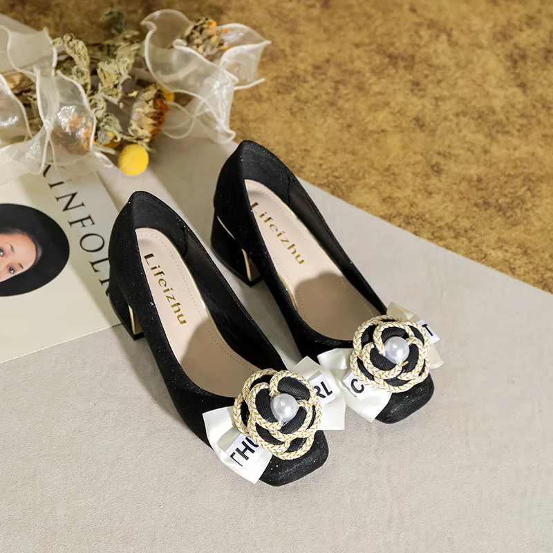 2025, Plus-Size-Schuhe für Damen, modische Pumps, sexy Mädchen, Blumen, High Heels, Schuhe, Strass, Schleife, Kleidschuhe
