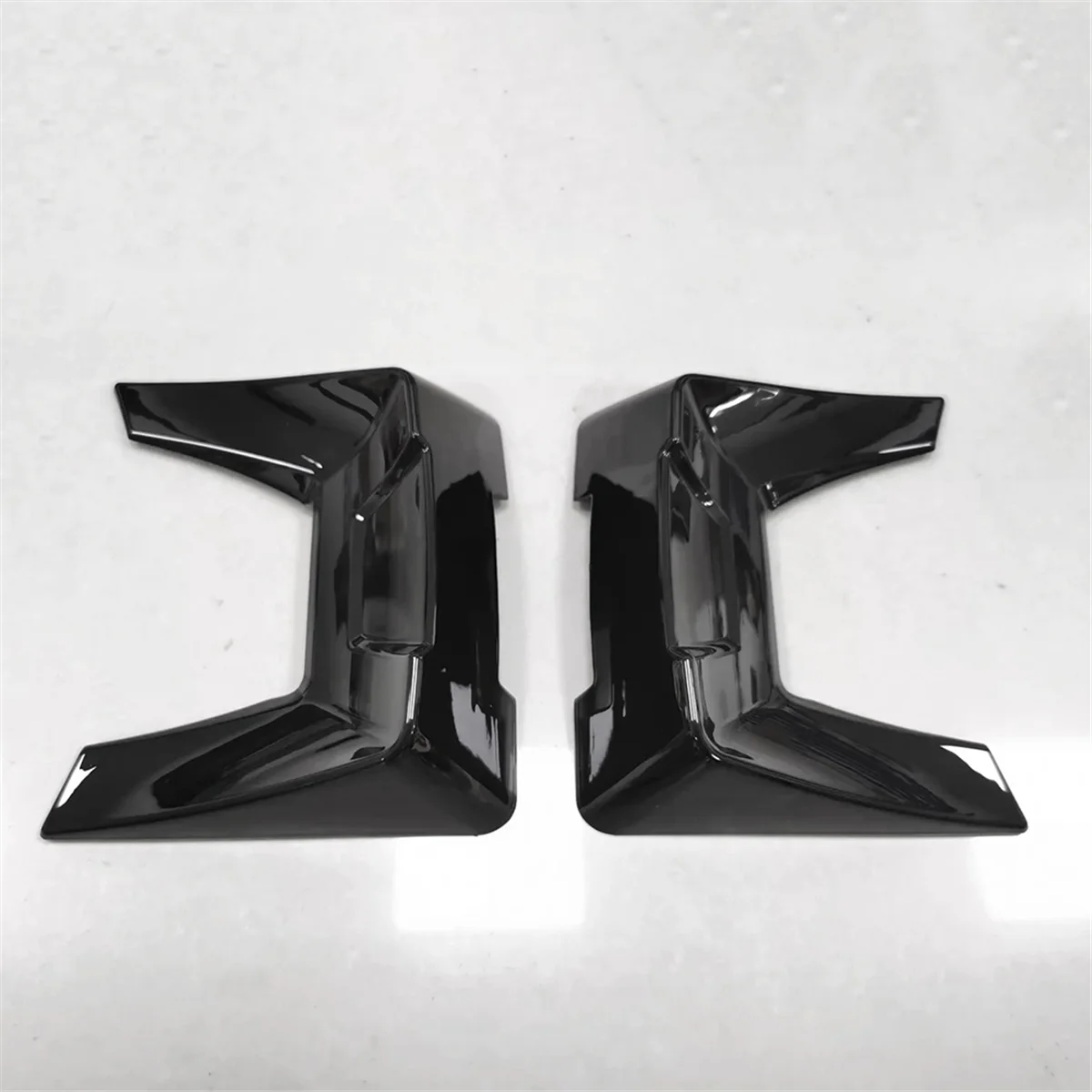 

Gloss Black Speedform Saddlebag Lid Spoiler for Harley Electra Street Glide