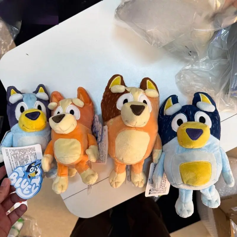 Heißer Verkauf Blueyed Dog Bingo Familie 25 cm Plüschtier Cartoon Hund Weiche Kuscheltiere Puppen Geburtstag Weihnachtsgeschenke Familie Blau-y B