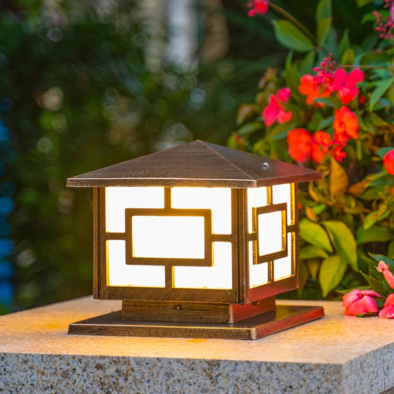 LED Solar Pillar Lantern Light Retro Lantern Waterproof Outdoor Column Head Night Light for Garden Fence Landscape Decoration