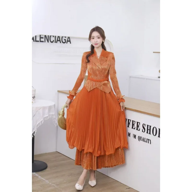 

Ближний Восток, трансграничный домашний гладильный золотой Emed, свободный смокинг с высокой талией и поясом, воротник из дерева, ain, плиссированный