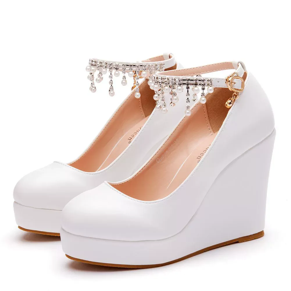

Autumn new round-toe waterproof platform wedge pearl tassel wedding shoes rhinestone beaded large-size high-heeled women's shoes