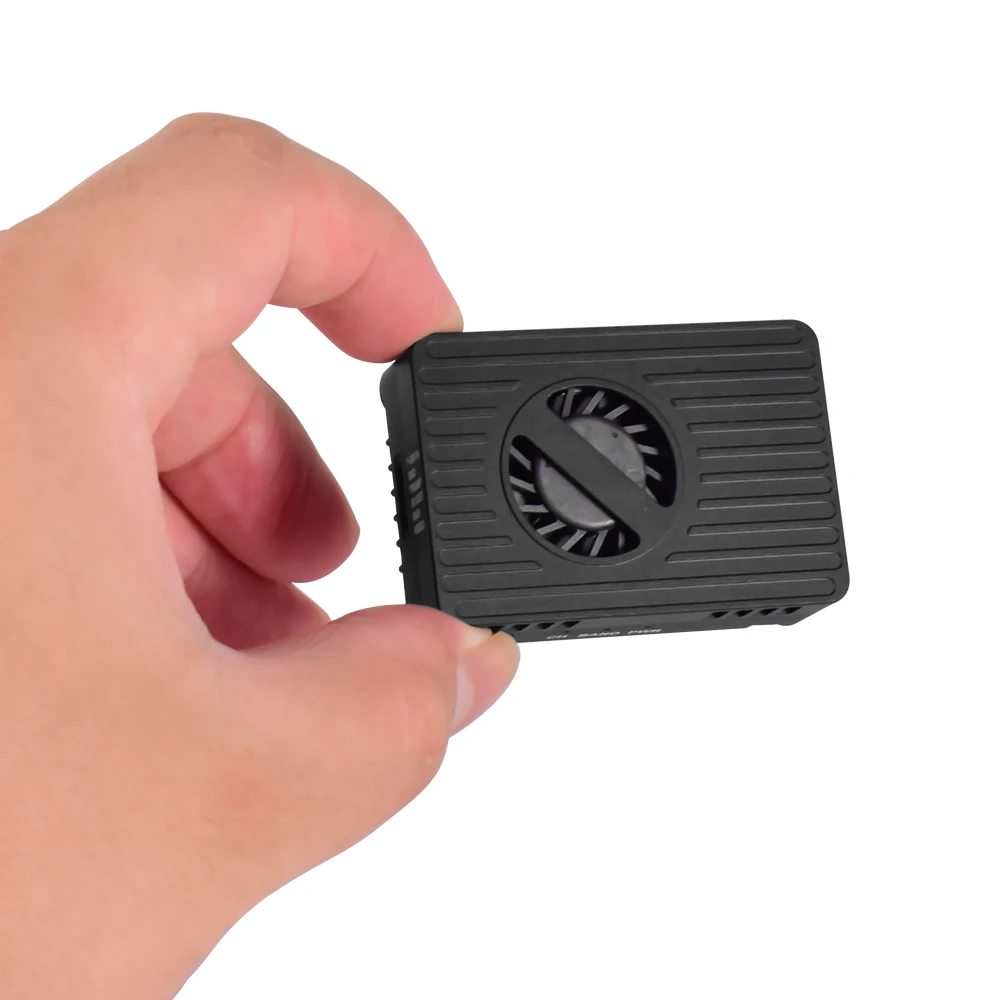 Foxeer Reaper 3.3G 4W VTX 40CH Adjustable Power Built in Cooling Fan Tramp Control 9‑36V Wide Voltage for FPV Drones