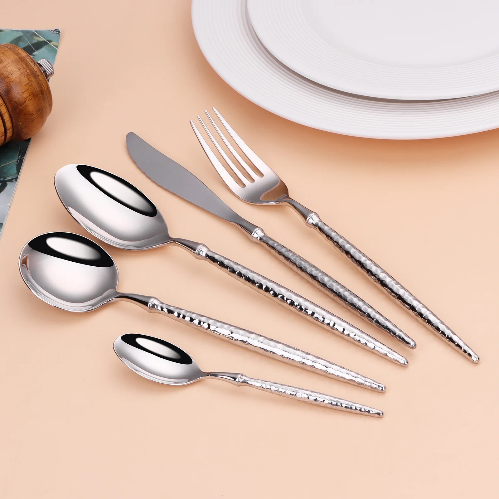 16/20/24Pcs Stainless Steel Tableware Set Gold Cutlery Sliver Knife Fork Spoon Western Hammer Pattern Handle Dinner Set Flatware