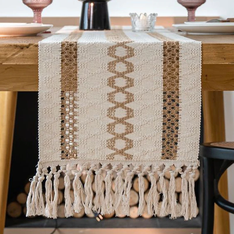 Bohemian Style Linen Table Runner Splicing Tablecloth with Tassel Dining Bedroom Decor Table Runners Wedding Table Decorations