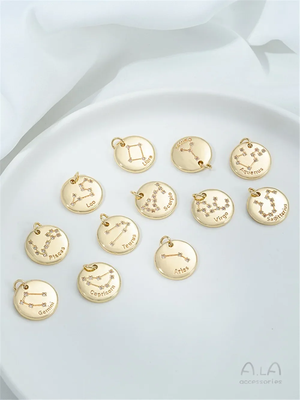 

Zircon 14K Gold 12 Constellation Pendant Round Bracelet Necklace Pendant Handmade Jewelry Pendant B426