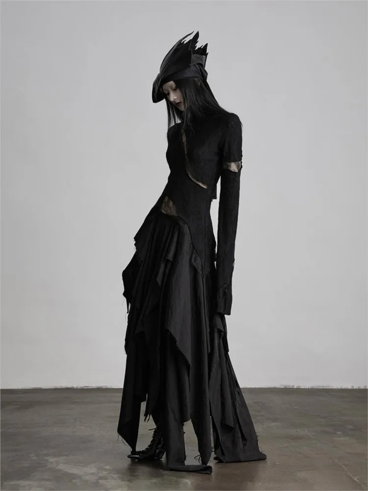 

Embroidered pleated standing cut dark irregular half-length long design dress