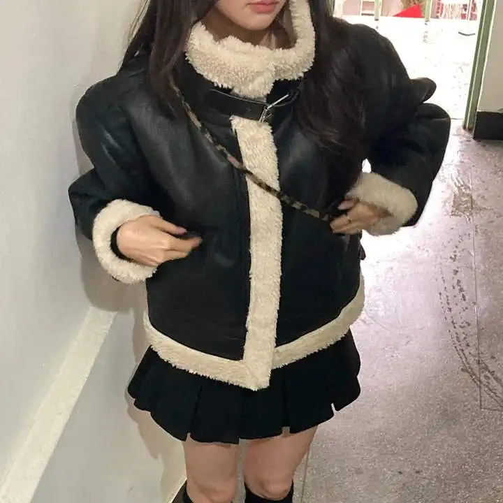 

Женская модная толстая теплая дубленка из искусственной кожи, винтажное пальто с длинными рукавами и свободными карманами, женская верхняя одежда, шикарные топы