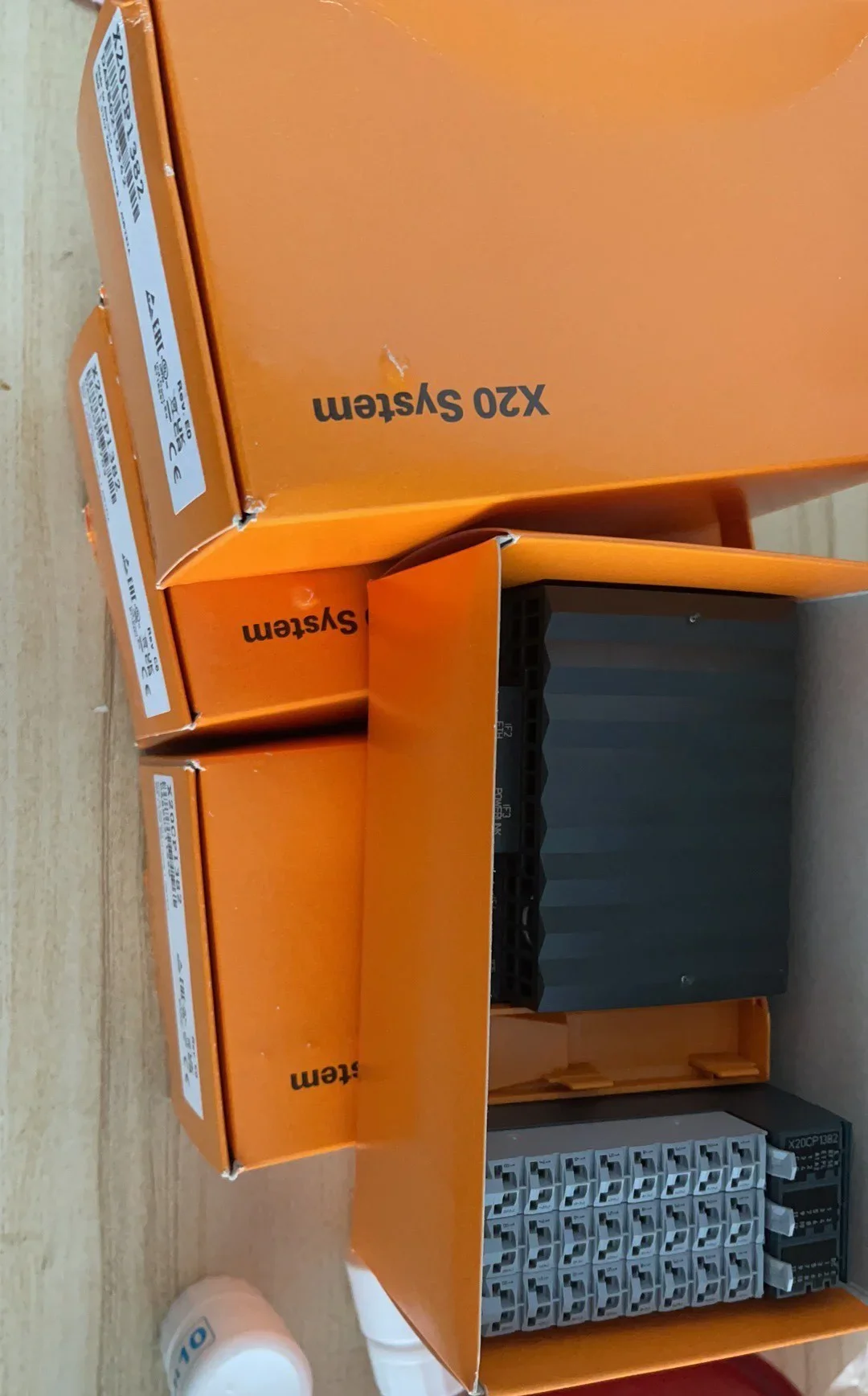 ПЛК B&R X20CP3583 X20CP3584 X20CP3585 X20CP3585 X20CP3586