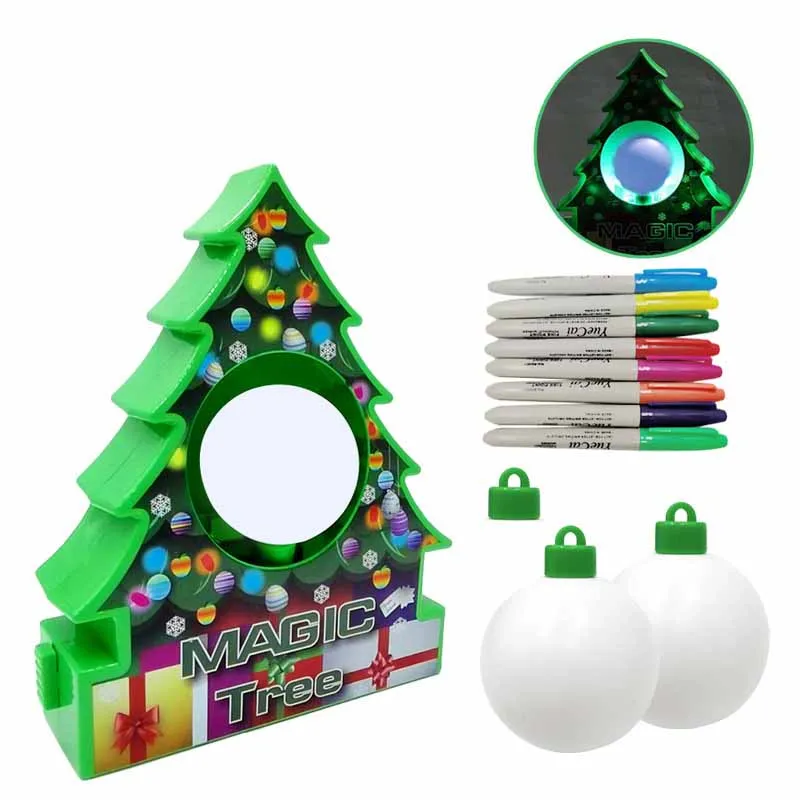 Child using the one-button electric spin art painting toy