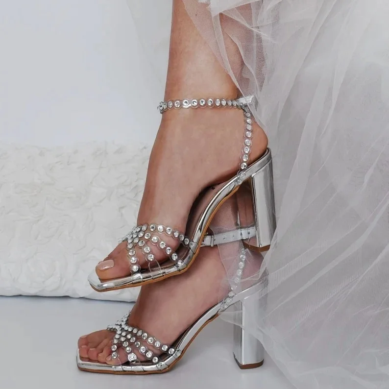 

Elegant Wedding Dance Shoes Vintage Style High Heels Crystal Embellished Comfort Wedding Party Sandals Soft Leather Shoes