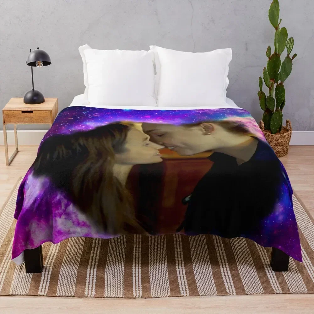 Waverly & Nicole (Wayhaught) Throw Blanket Summer Luxury Designer Bed linens Blankets