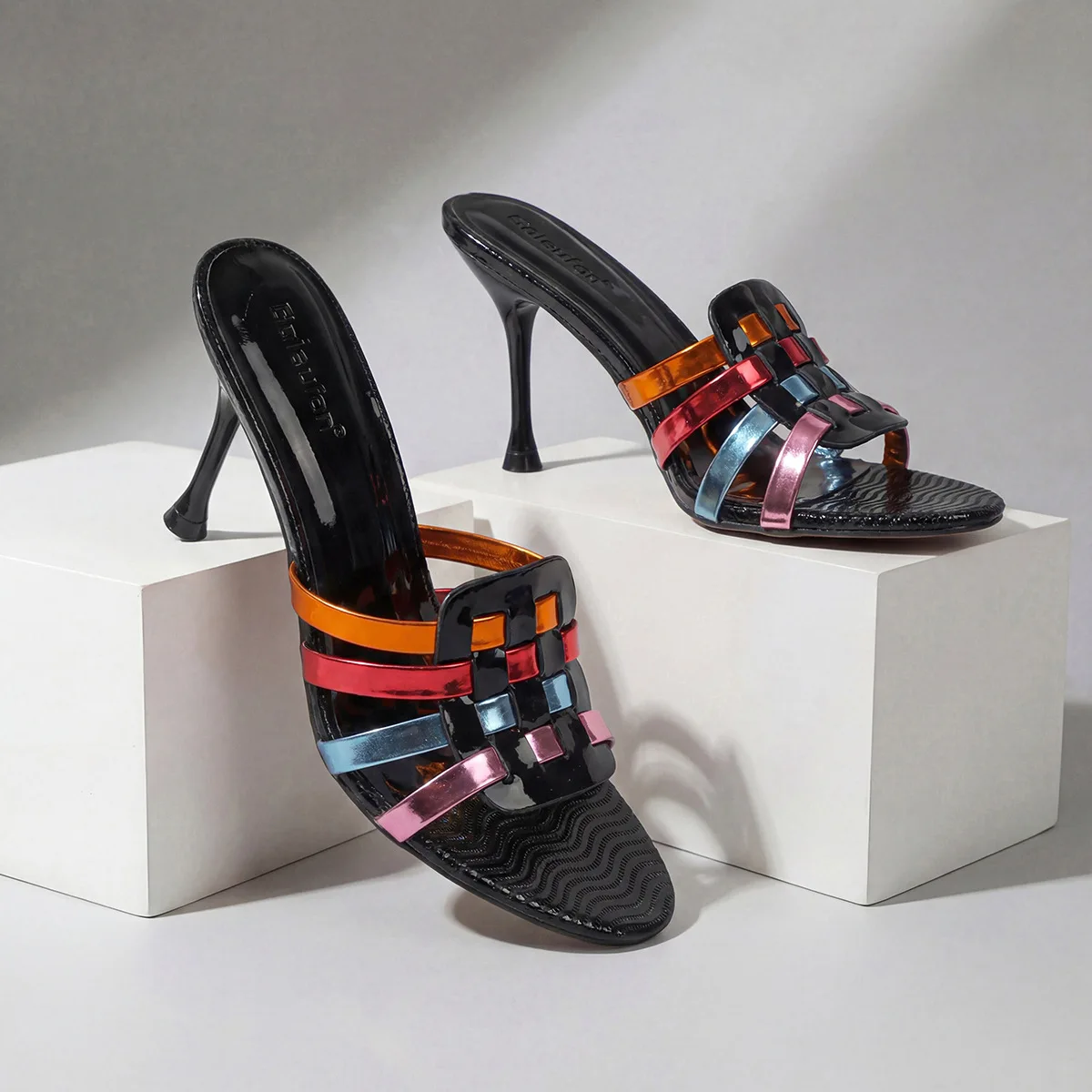 

Новые женские плетеные сандалии на высоком каблуке с открытым носком, уличные шлепанцы, повседневные, с внутренней подошвой из ЭВА и резиновой подошвой, модель 2026 года