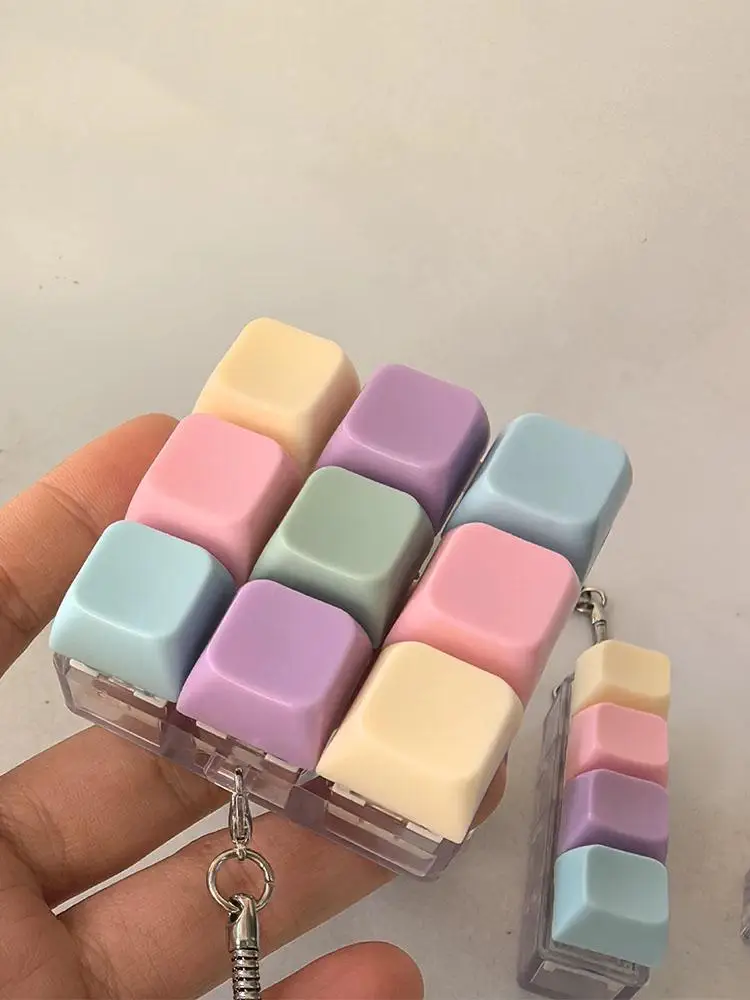 1/4/5/9 Tasten Schlüsselbund Modische Tastatur Zappeln Spielzeug Tastatur Clicker's Keycap Entlasten Stress Spielzeug für Erwachsene Geschenk
