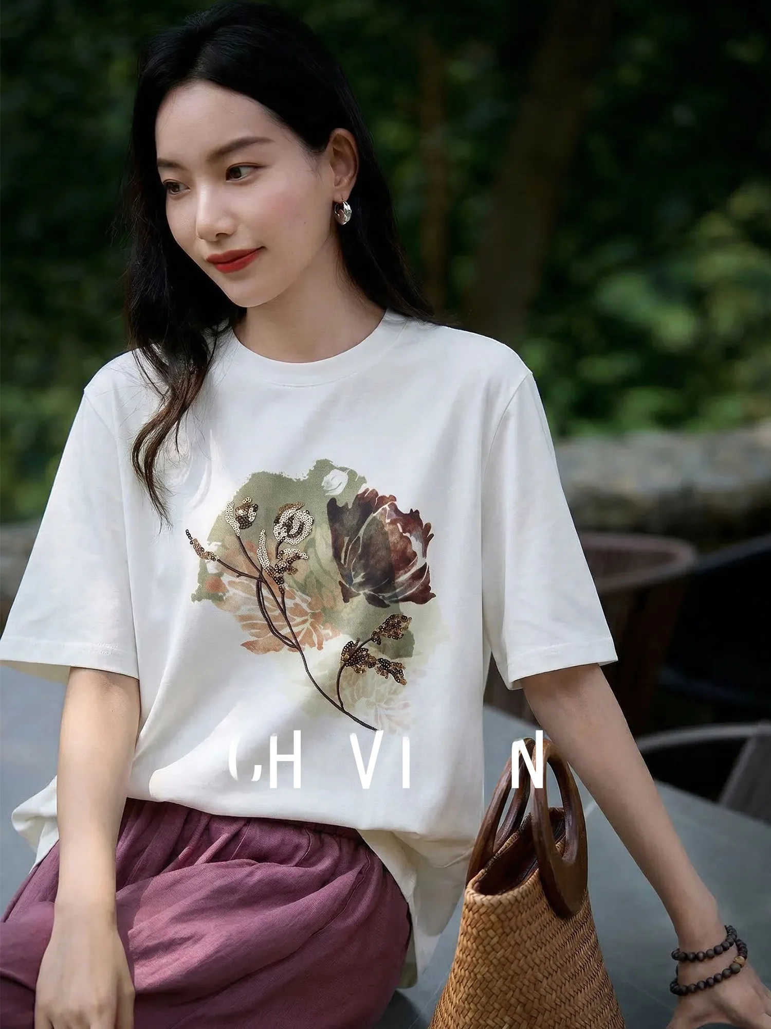 

Женская хлопковая футболка Chivirin Slim Fit: летний стиль для города, с коротким рукавом, с принтом, дышащая, удобная, универсальная