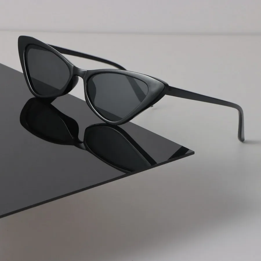 

Lovely Cat Eye Sunglasses Women Men Retro Brand Designer Mirror Sun Glasses Female Male Small Frame Oculos De Sol