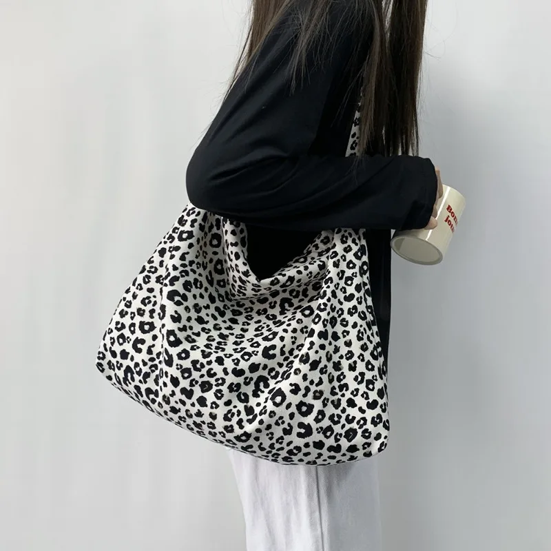 

Fashionable Corduroy Leopard Diagonal Bag Large Capacity One-shoulder Shopping Bag Student Canvas Bag Handbags