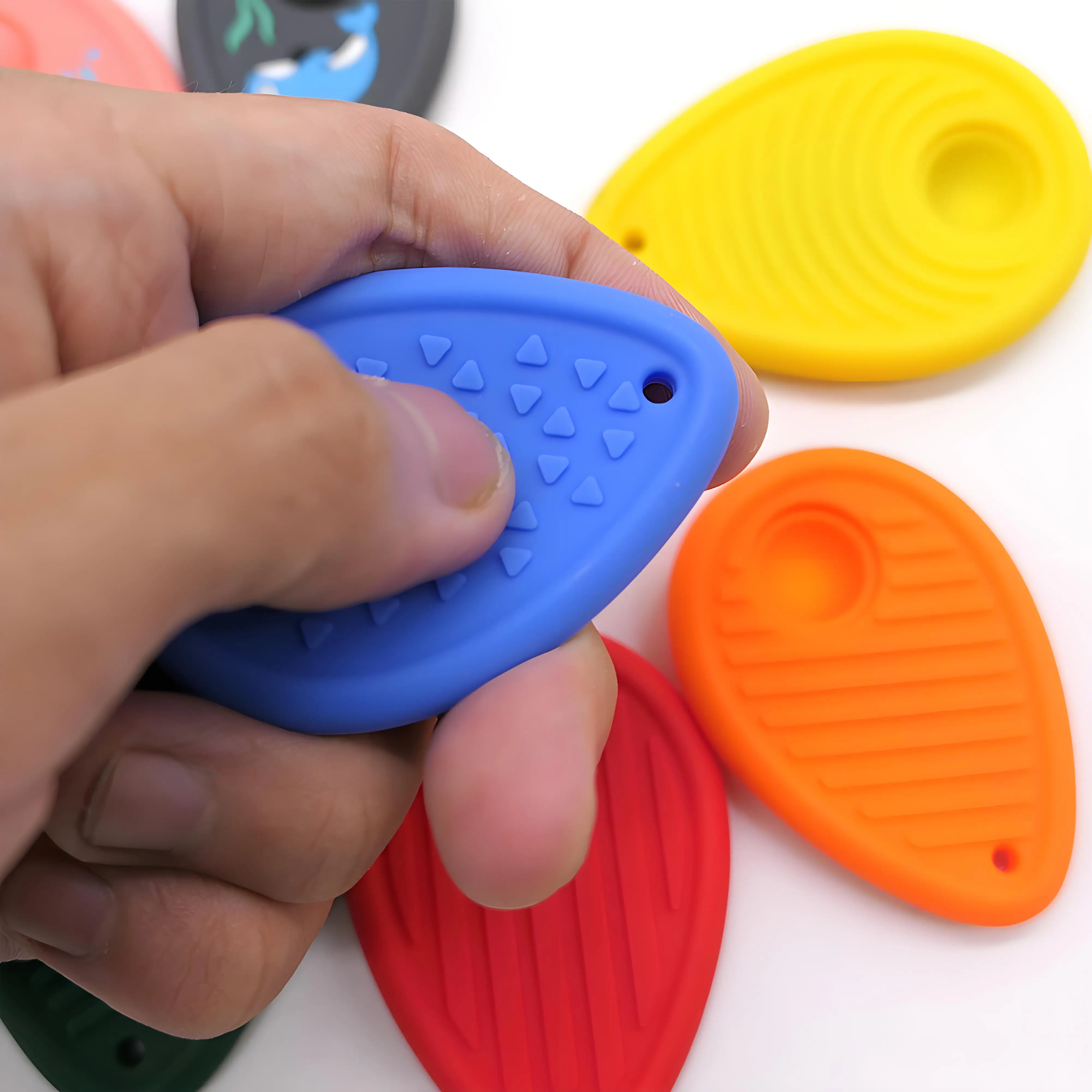 

Silicone Sensory Toy Cartoon-Shaped Stress Relief Toy with Stringing Hole for Boys and Girls - Holiday Gift