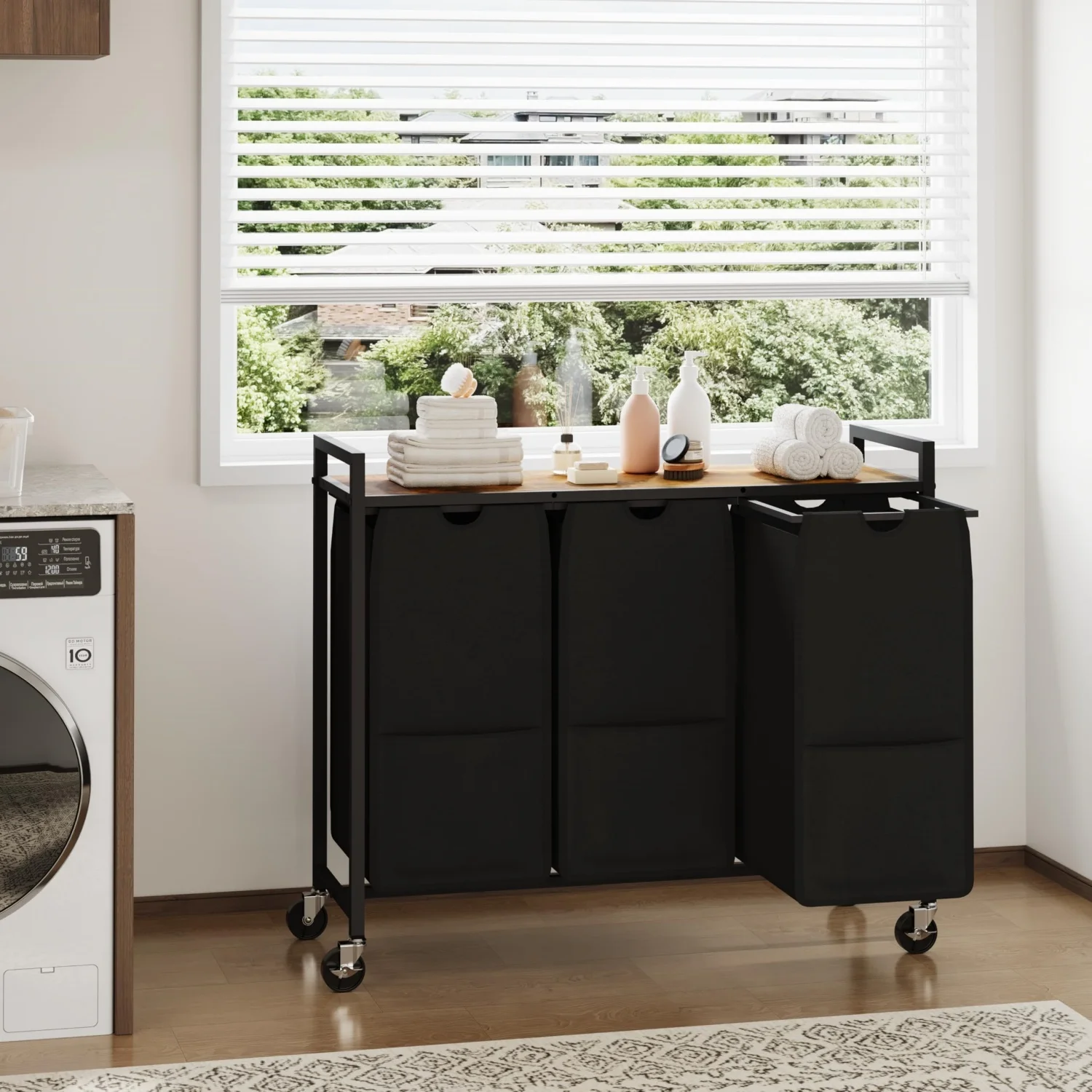 Rollbarer Wäschekorb mit Ablage, 3-teiliger Wäschesortierer mit 3 herausziehbaren, abnehmbaren Taschen, Rollen und Metallrahmen, 3 x 40L Wäschekorb-Organizer für Waschküche, Badezimmer, Schlafzimmer