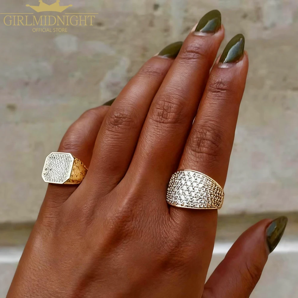 2025 neue Gold Farbe Mode Frauen Finger Schmuck Mikro Gepflastert Cz Funkelnde Eleganz Quadratische Pinky Ring