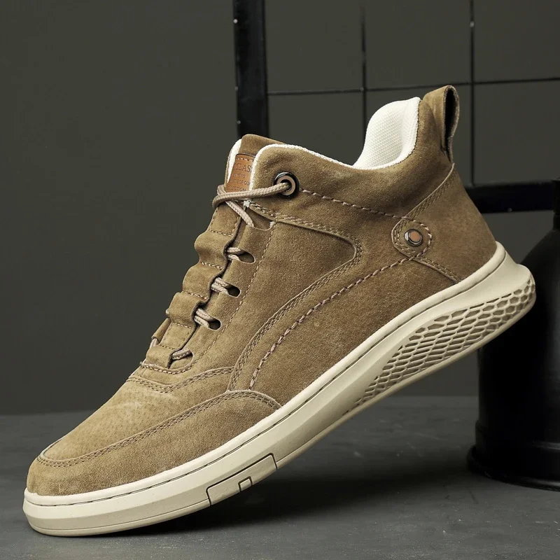 

The brand's new luxury casual shoes outdoor men's mid-top sneakers