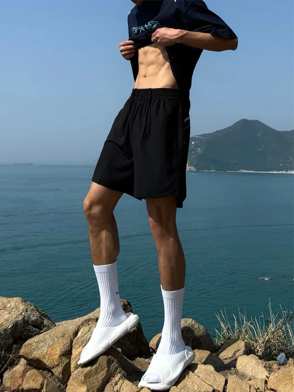 

Black Quick Dry Ice Silk Sports Shorts Men's Summer American High Street Basketball Five-Quarter Pants Knee-Length Casual Tro...