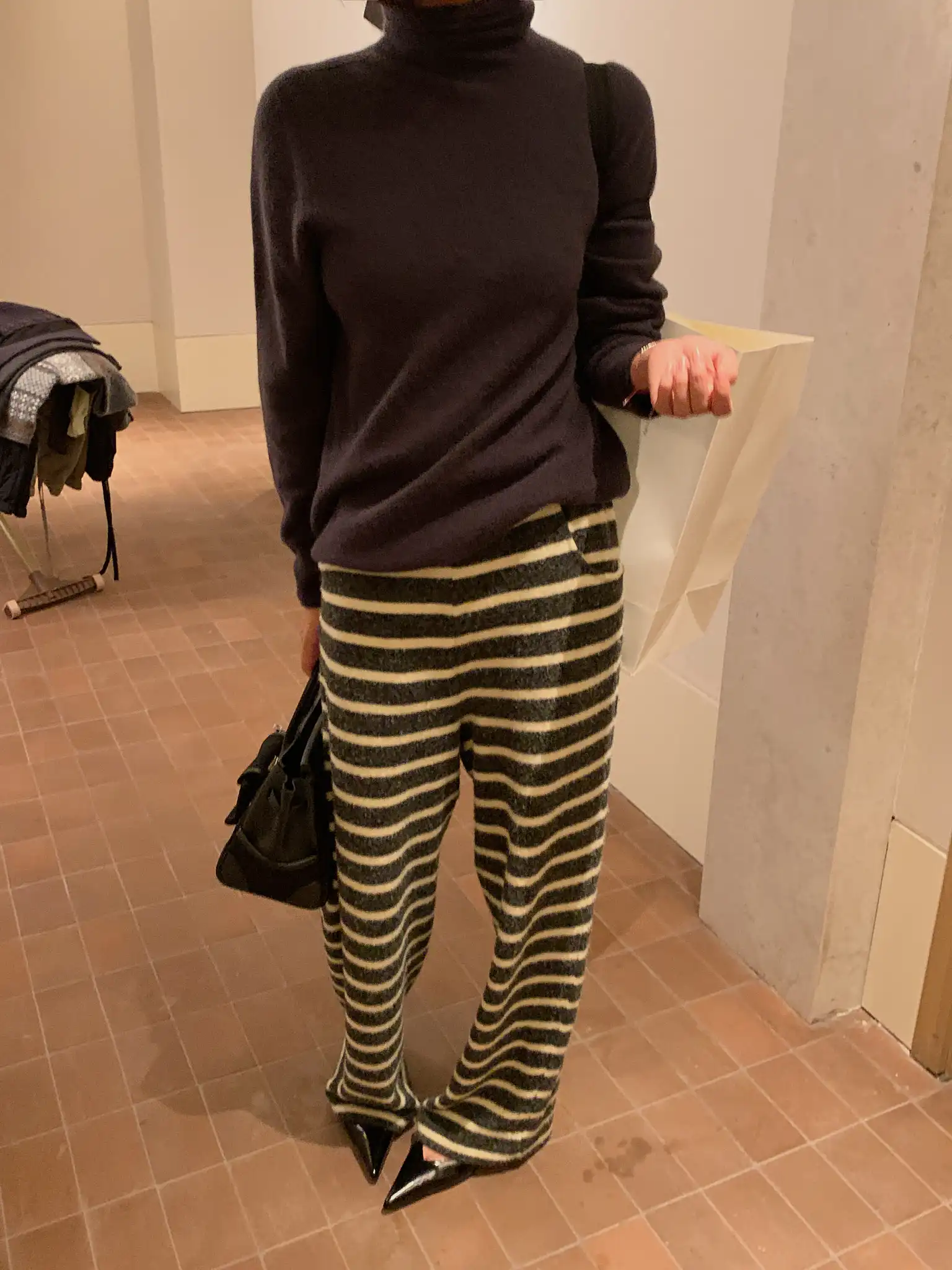 

LILUOP Comfortable Wide Ne High Collar Pure Color Woolen Base irt for Women Winter Season Faionable Knitted Top