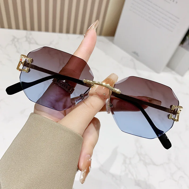 

Octagonal Frameless Cut Edge Fashionable Sunglasses for Women 2024 New Street Photos Ins Trendy Sunglasses