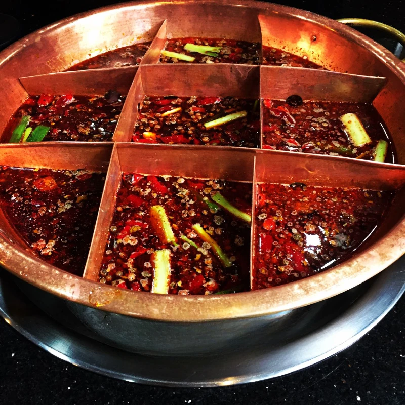 

Gas Spicy Sichuan Spicy Hot Pot Chengdu Hot Pot Old Stove Pure Copper Gas Nine Palace Grid Copper Thickened