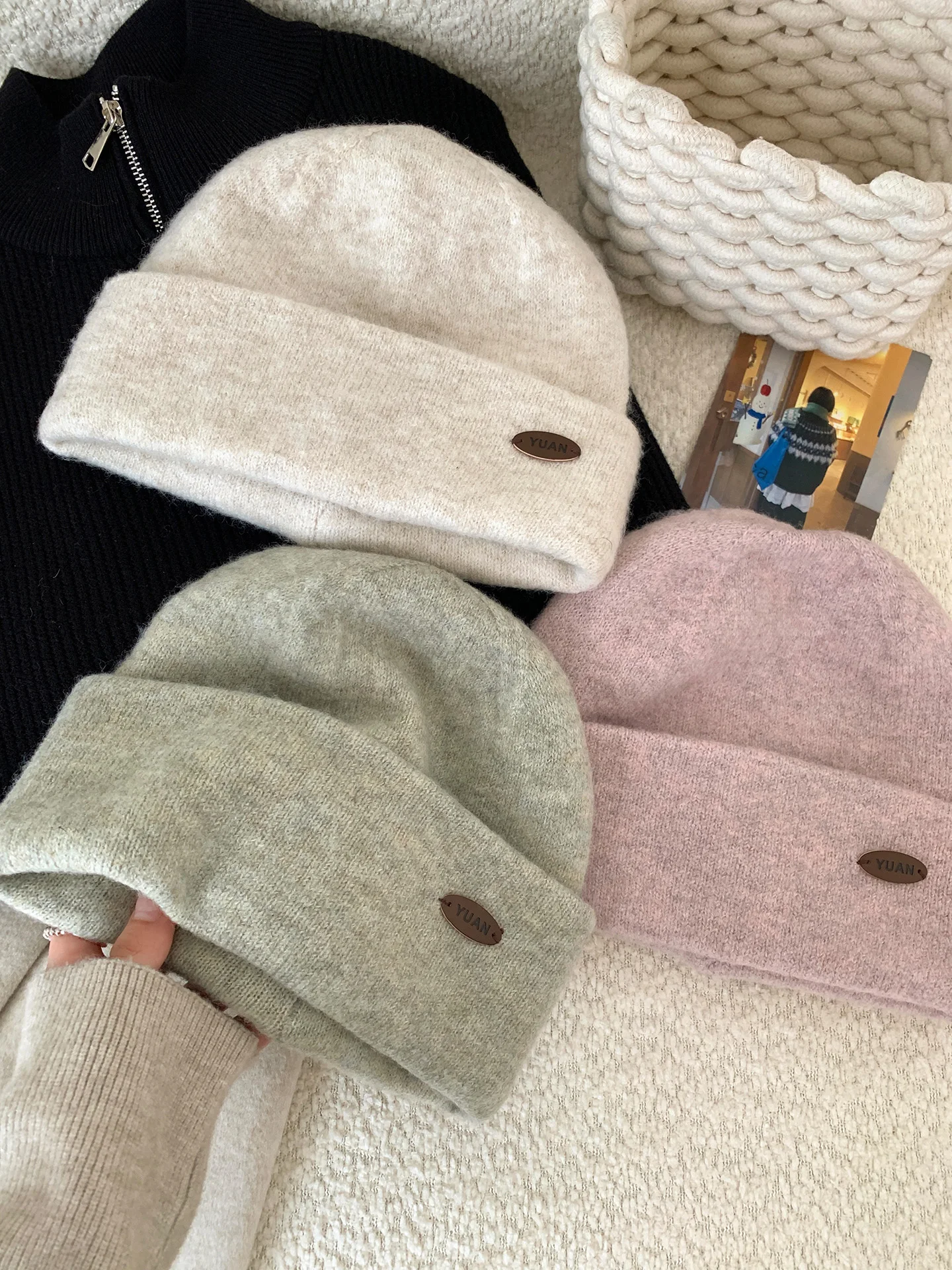 Warm Wool Blend Knitted Hat Women's Autumn Winter Style Small Label Casual No Brim Foldable round Top Cap for Young Ladies