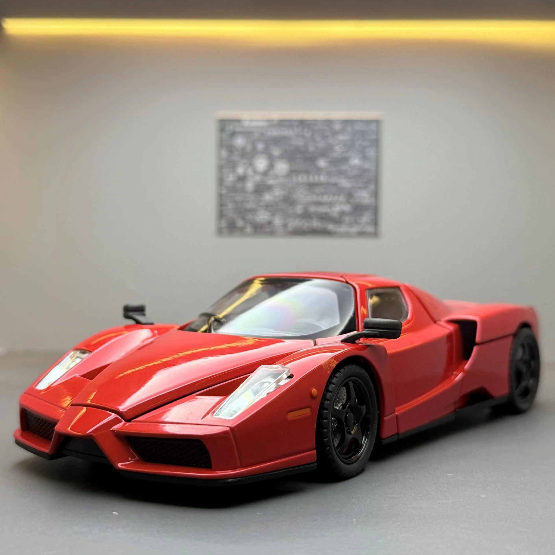 

1:22 модель спортивного автомобиля из сплава Enzo, литая под давлением металлическая гоночная машина, модель автомобиля, звуковой свет, моделирование, детские игрушки, подарок