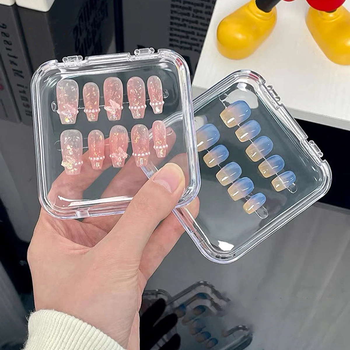 

5~10pcs transparent nail art box Small and convenient to carry nail art box