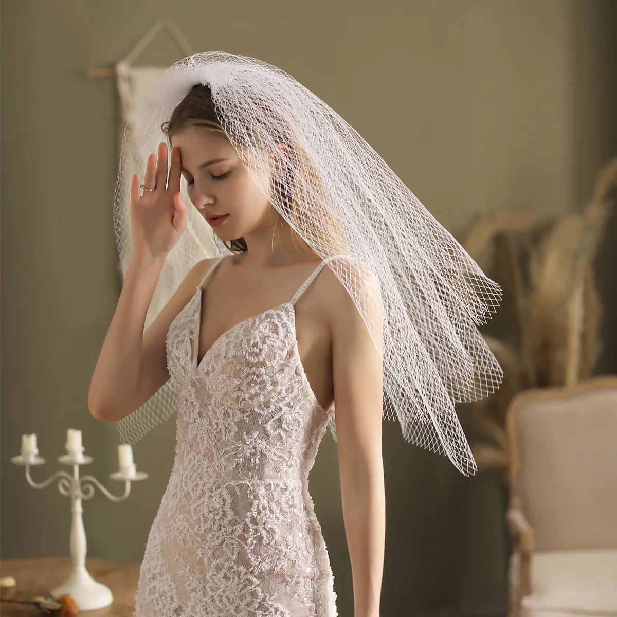 

Свадебная фата V811 в европейском и американском стиле, двухслойная, с крупной сеткой, новый стиль, головной убор для свадебной фотосессии и путешествий, оптом