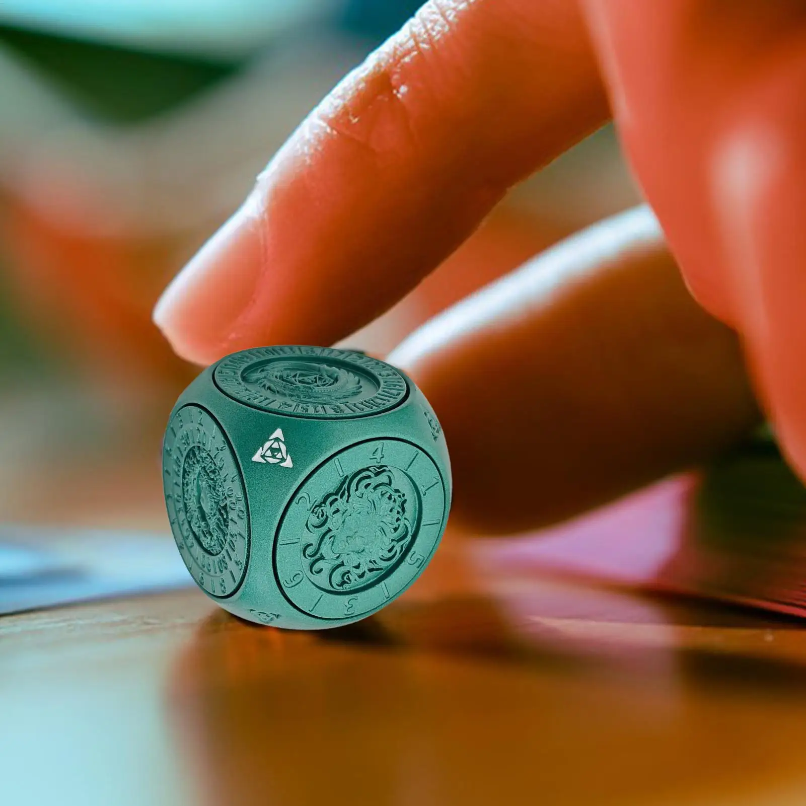 

Игровые кости 7-в-1, игральные кости для игр, вращающаяся геометрическая игрушка для сбора подростков, семейных пар, классных путешествий, взрослых