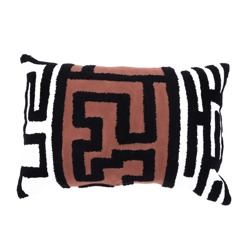 وسادة قطنية معنقدة مصنوعة يدويًا - بني وأبيض وأسود 24 × 16