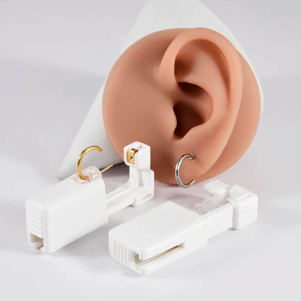 1PC C Shape Disposable Premium Ear Piercing Gun Easy To Use Ear Piercing Gun Kit With Earring Studs Safe Ear Piercing Tool