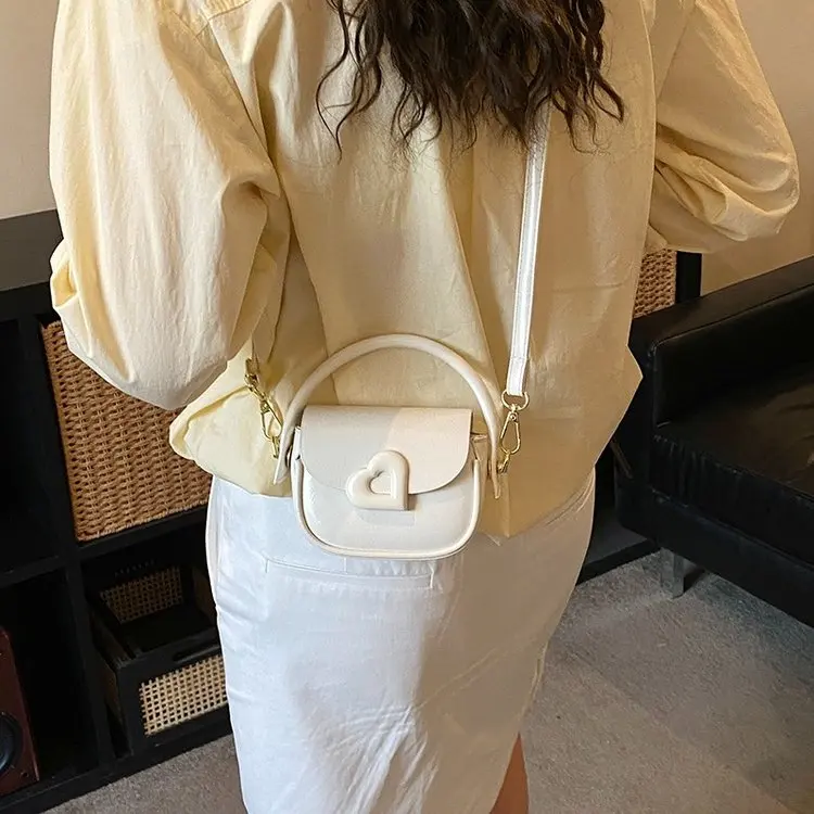 

Simple Parisian Elegant Diaper Bags For Ladies Fashion Designer Shoulder Bag Vintage Inspired Tote Bag Trendy Solid Color Luxury