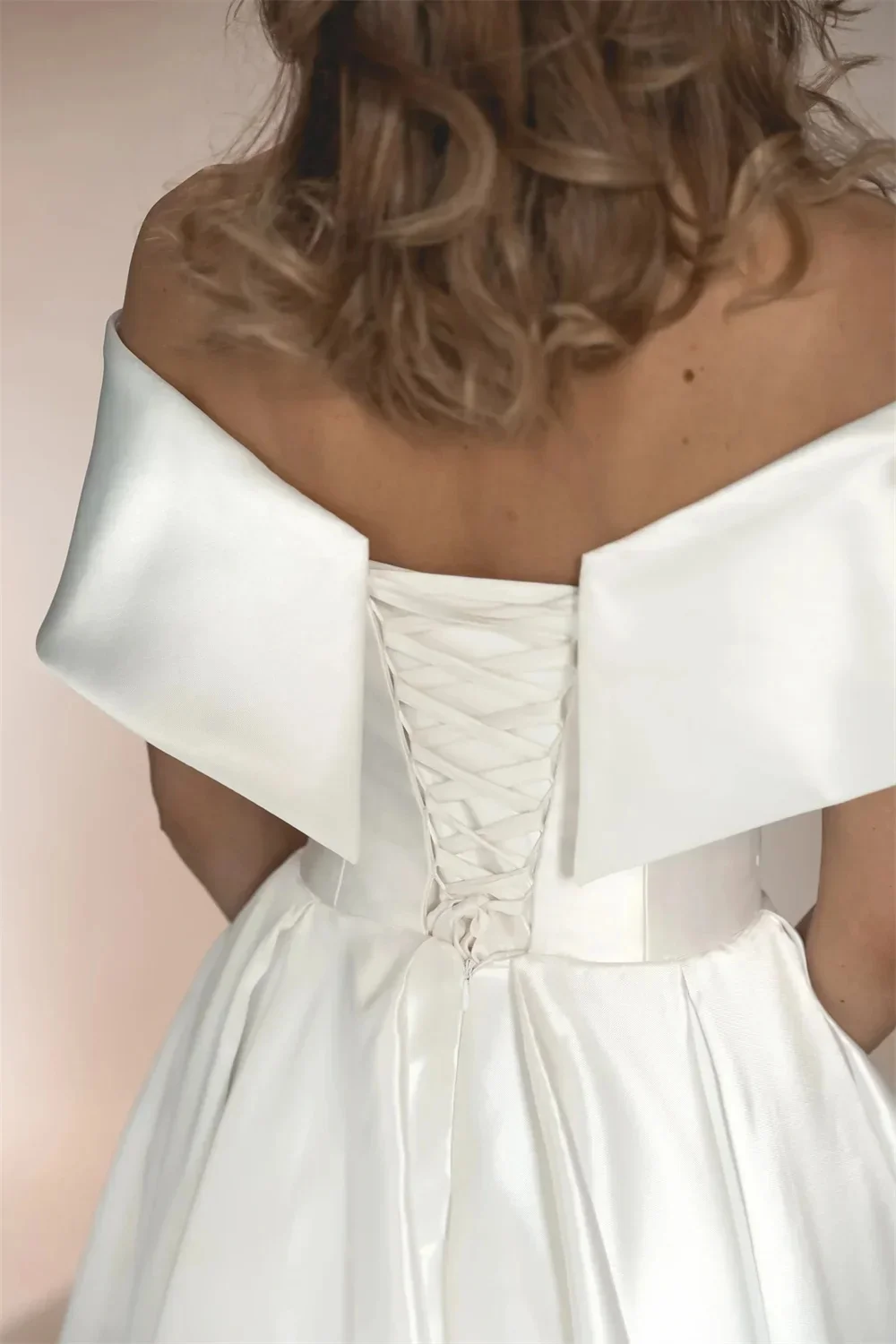 Robe de Mariée de Plage en Satin avec Poches, Ligne A, Simple et Élégante, Vêtement sur Mesure, pour Femme