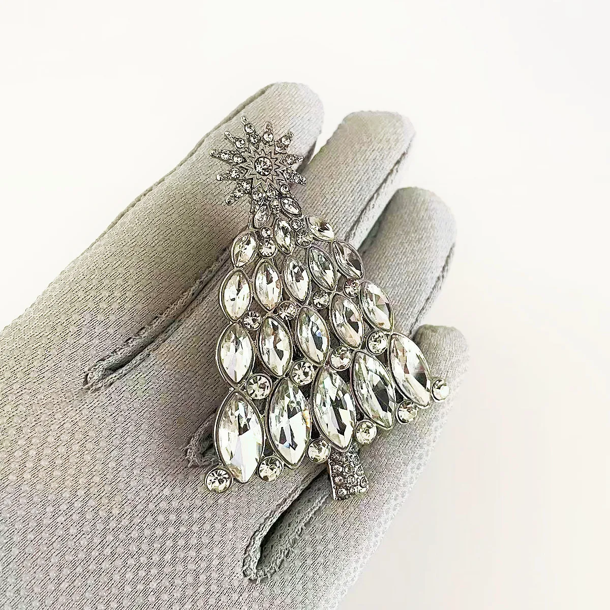 

Модные ювелирные изделия MITTO и аксессуары высокого качества