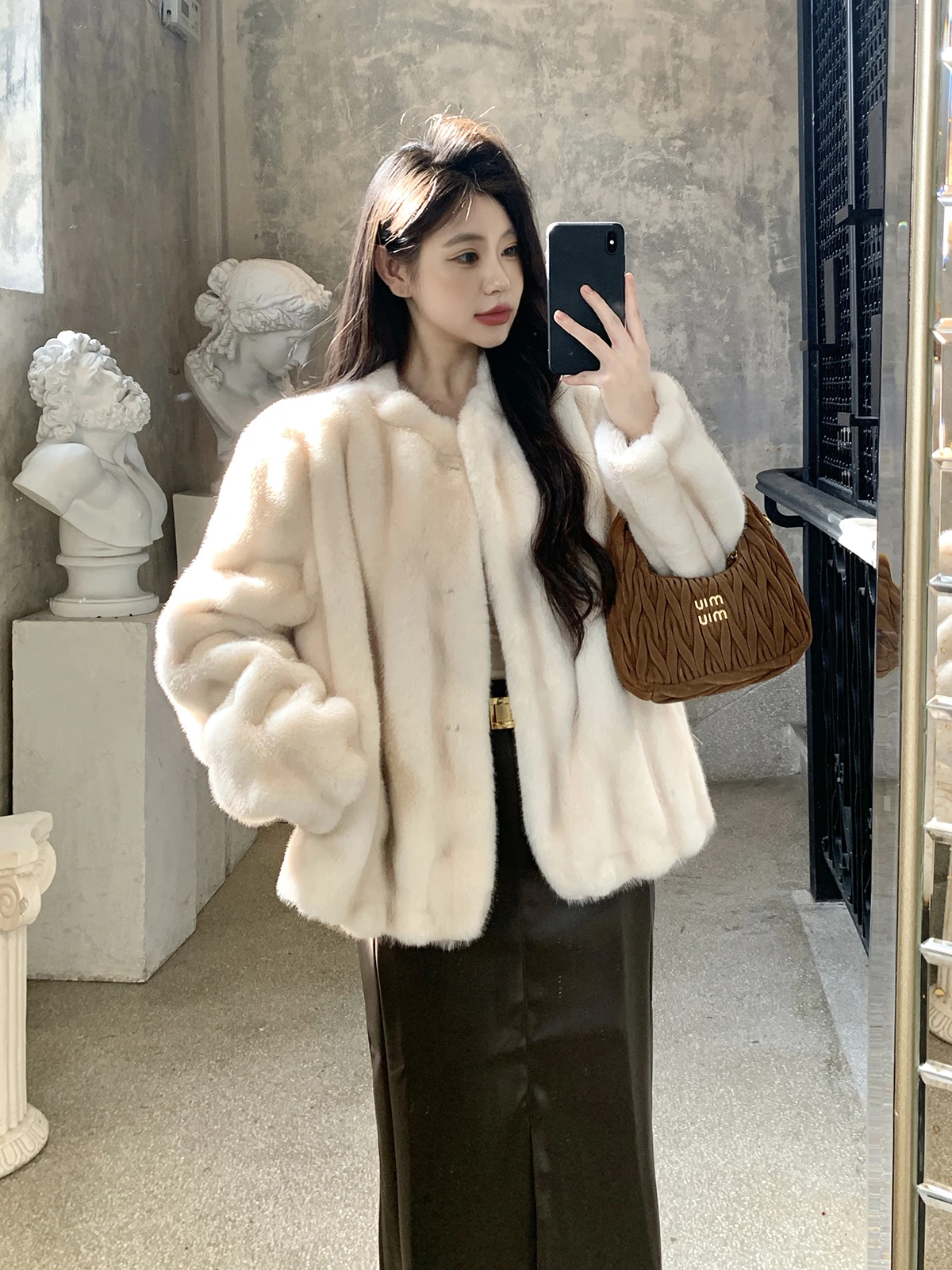 

Теплая шуба из искусственного меха, женская повседневная зимняя верхняя одежда для похудения, модная домашняя удобная шуба из искусственной кожи цвета глаз