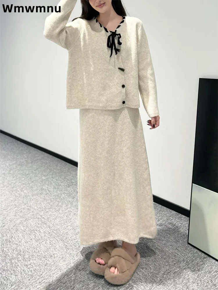 

Свитер с рогом на бретельках Conjuntos, женский повседневный корейский модный комплект из двух предметов, мешковатая юбка с длинными рукавами и v-образным вырезом, ансамбли