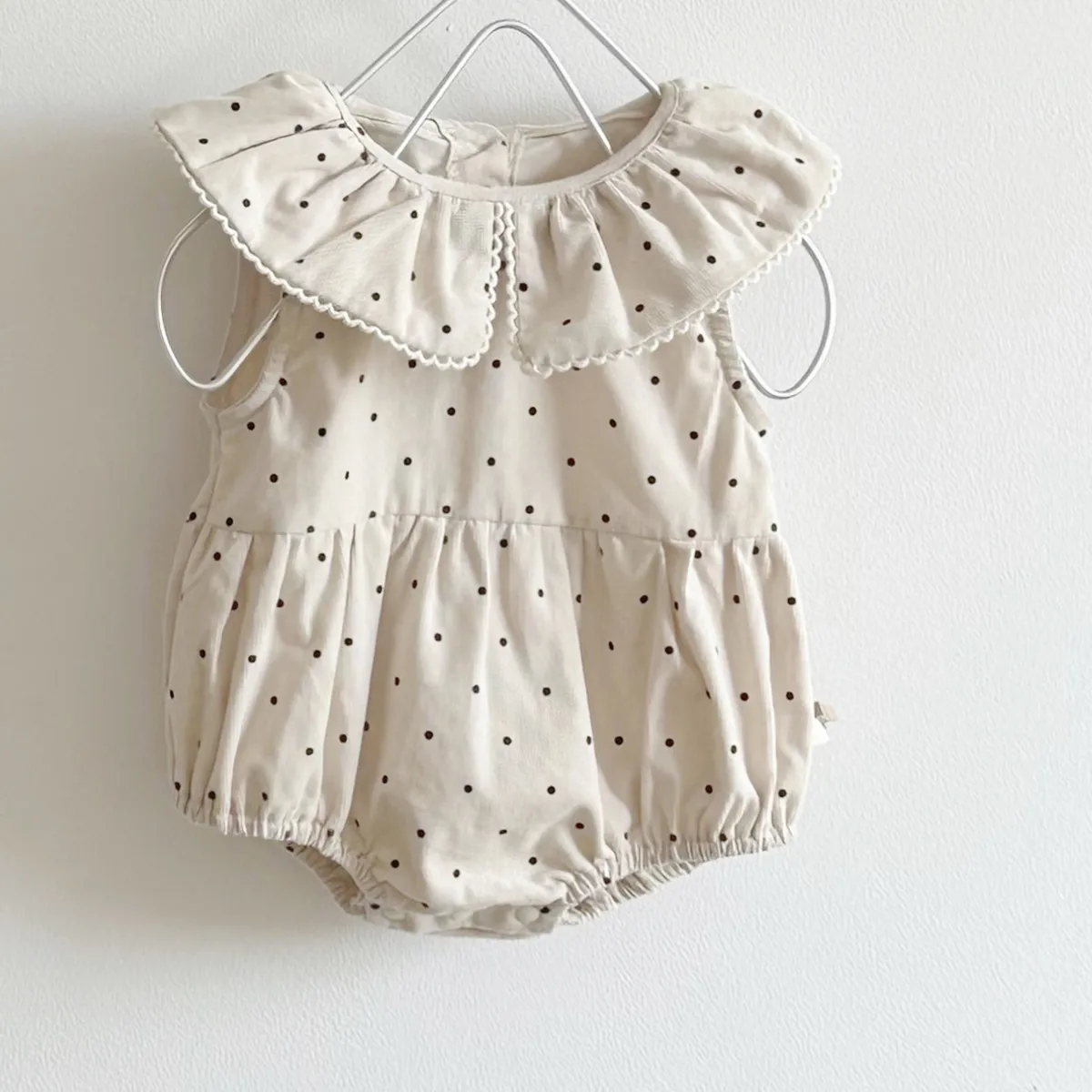 2025 Spring New Baby Girl Sleeveless Corduroy Bodysuit Infant Ruffled Collar Dot Jumpsuit Newborn Toddler Casual Clothes 0-24M