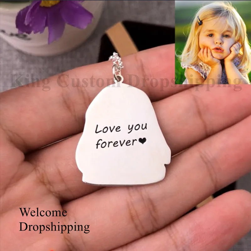 يمكن نقش قلادات صور العائلة المخصصة مع التواريخ والأسماء ، وتعطى هدايا المناسبات للعائلة والأصدقاء الطيبين.