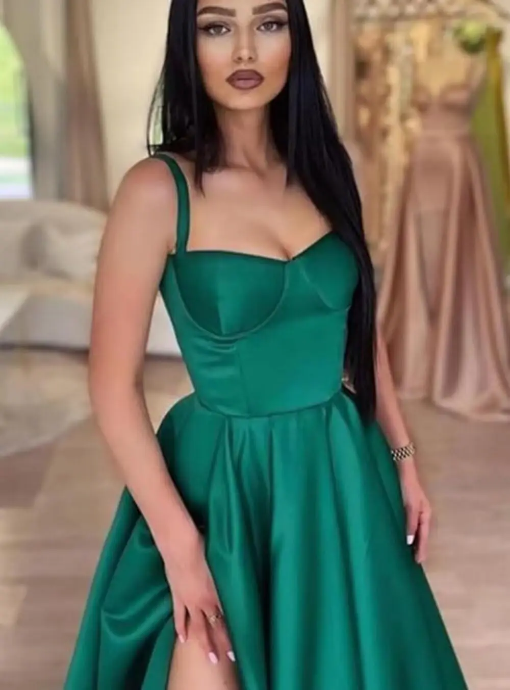 Elegant Green Women Spaghetti Straps Satin Prom Dress Long Side Slit A-line Formal Evening Luxurious Dresses With Pockets