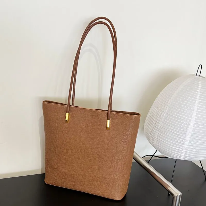 

2025 Autumn Winter Minimalist Tote Bag, Versatile Shoulder Purse for Women, Commuter Day to Night Crossbody, Textured Sling Bag