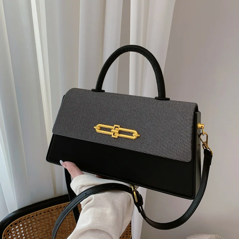 

High-quality Fashionable Small Square Handbags for Women. New Styles That Can Be Used As Cross-body and Single-shoulder Bags.