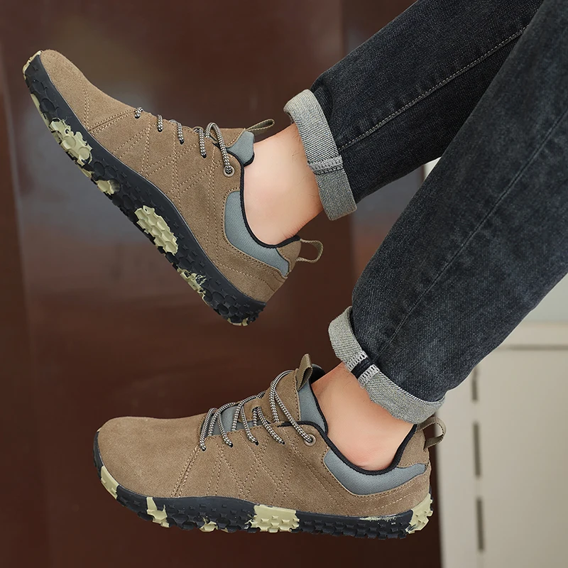 Deep-tread Off-road Outsole, with Super-strong Grip on Gravel Roads, Dirt Roads, Hillsides, and Slippery Surfaces, Shock Absorpt
