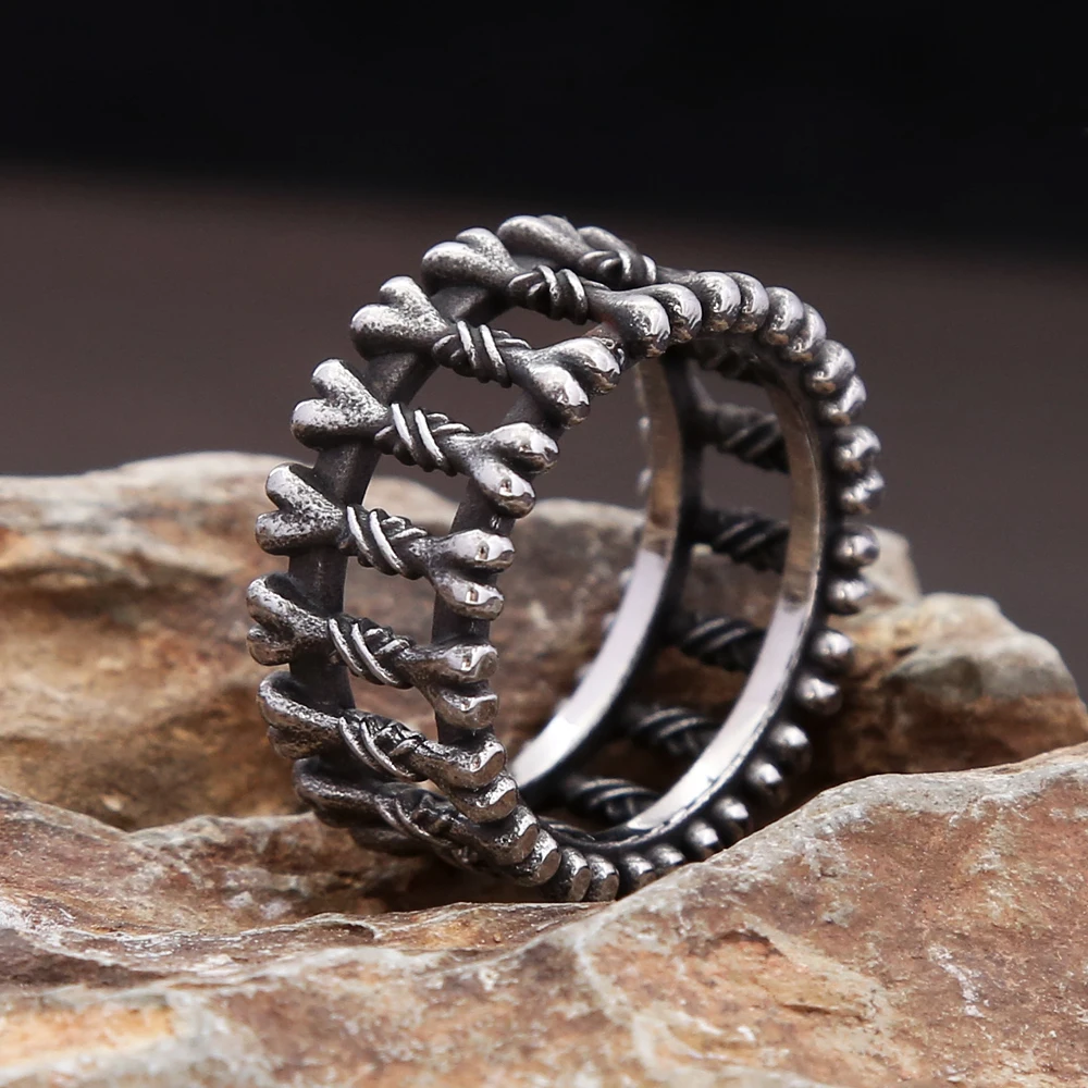 Vintage Creative Stainless Steel Bones Ring For Men Women Fashion Punk Rock Skeleton Ring Party Jewelry Halloween Gift Wholesale