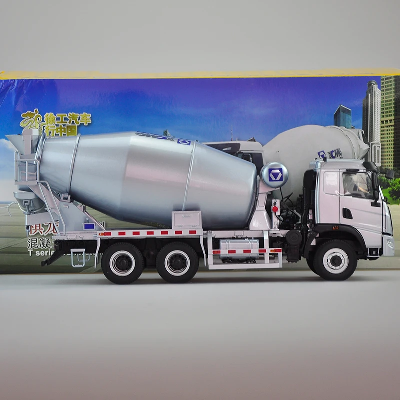 1:24 XCMG Qilong T Series Concrete Mixer Truck Cement Transporter Diecast  Alloy Engineering Vehicle Model Collection